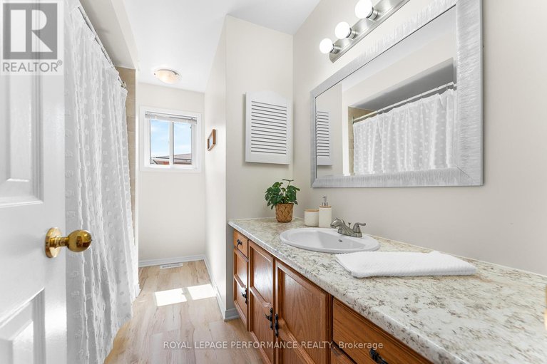 28650835/102-shearer-crescent/katimavik/ottawa/ontario/K2L3W1_26