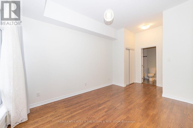 29254809/106-682-churchill-avenue-n/laurentianview/ottawa/ontario/K1Z5G5_21