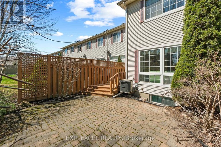 29688011/67-hawktree/stonebridge/ottawa/ontario/K2J5N3_44