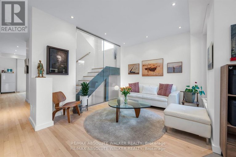 28644323/107-joshua-street/mer-bleuebradley-estatesanderson-park/ottawa/ontario/K1W0A2_5