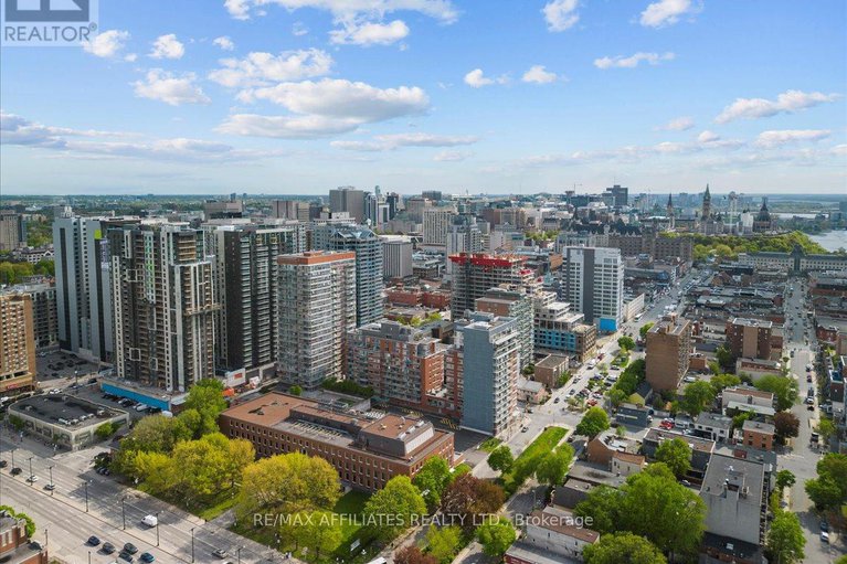 28155411/201-180-york-street/lower-townbyward-market/ottawa/ontario/K1N1J6_37