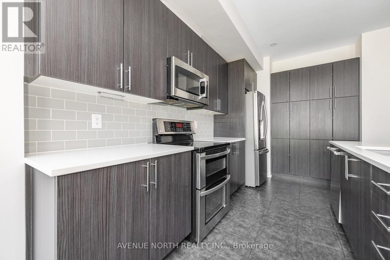 29241567/1024-kijik-crescent/blossom-parkkemp-parkfindlay-creek/ottawa/ontario/K1X0G9_19