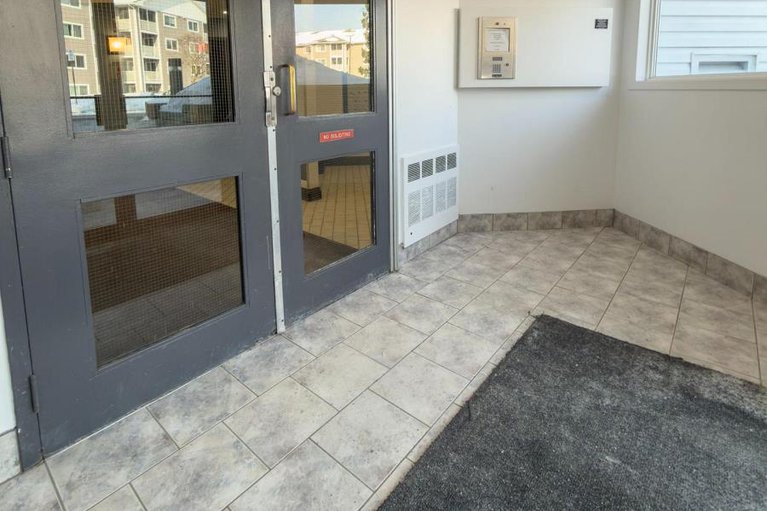 29371186/302-318-lorry-greenberg-drive/hunt-club-parkgreenboro/ottawa/ontario/K1T2R5_3