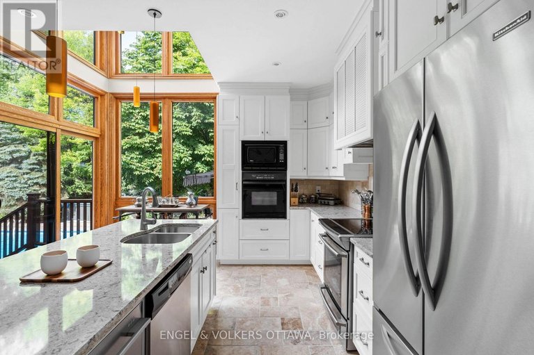 29614401/37-revol-road/merivale-gardens/ottawa/ontario/K2G0B8_11