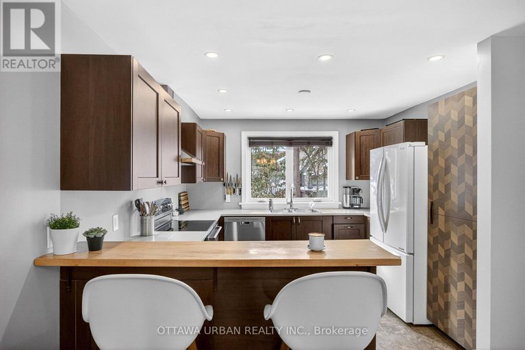 29303300/3-pentry-lane/old-ottawa-south/ottawa/ontario/K1S0X1_9