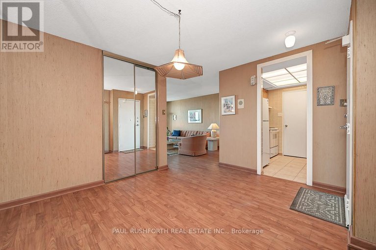 29419876/ph7-555-brittany-drive/viscount-alexander-park/ottawa/ontario/K1K4C5_17