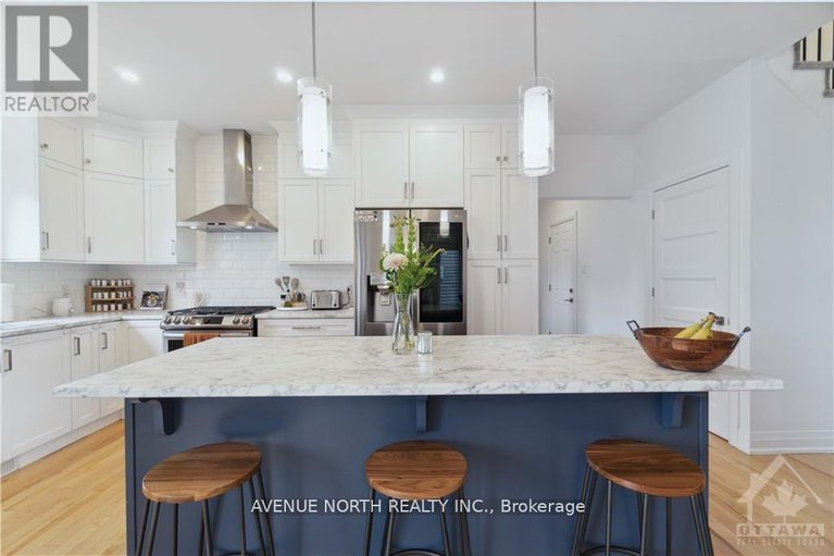 29426381/580-strasbourg-street/embrun/russell/ontario/K0A1W0_16