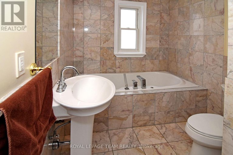 28731469/235-cambridge-street-n/west-centre-town/ottawa/ontario/K1R7B5_23