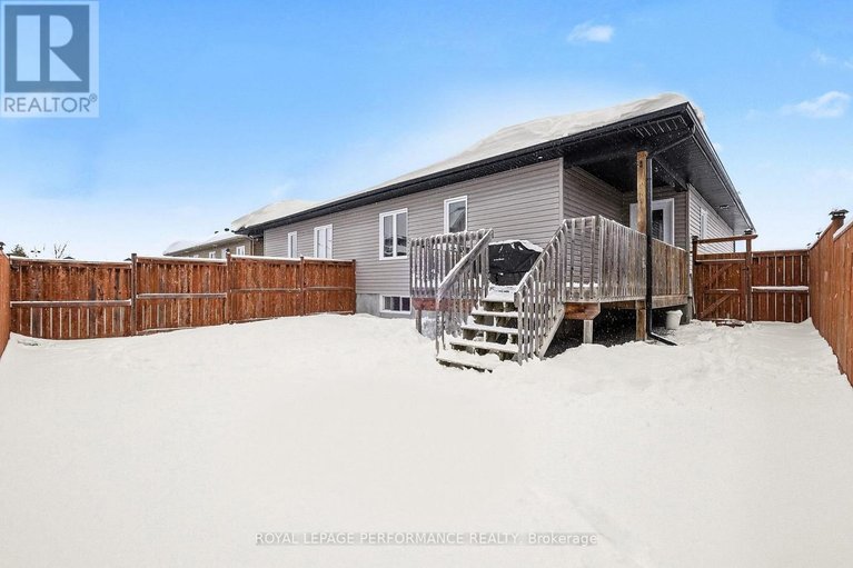 29474543/8-brittany-street/north-stormont-finch-twp/north-stormont/ontario/K0A1R0_36