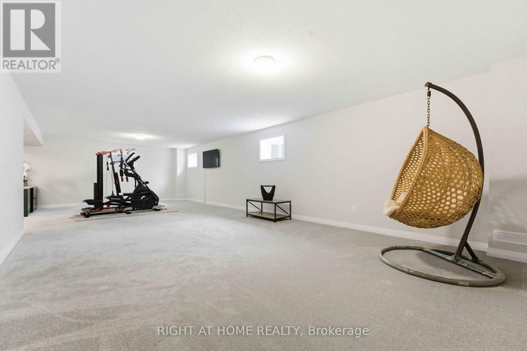 29484591/643-terrier-circle/goulbourn-twp-from-franktown-rdsouth-to-rideau/ottawa/ontario/K0A2Z0_43