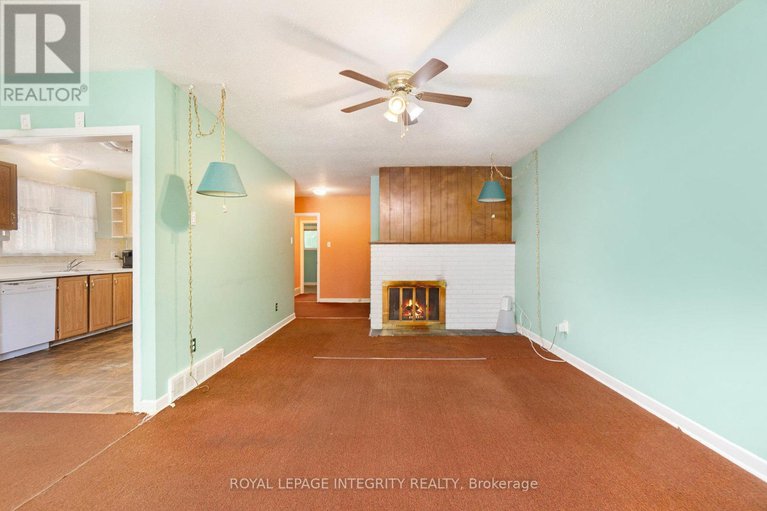 28649416/14-mulvagh-avenue/borden-farmstewart-farmcarleton-heightsparkwood-hills/ottawa/ontario/K2E6M6_8