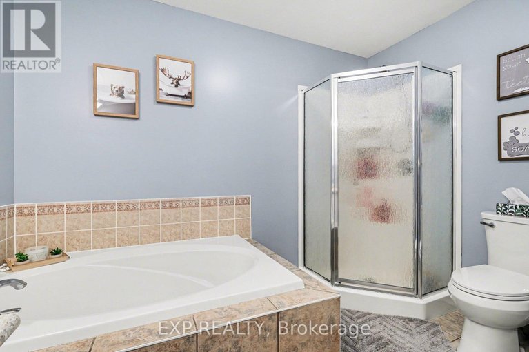 29486081/1513-demeter-street/fallingbrookgardenway-south/ottawa/ontario/K4A5C6_27