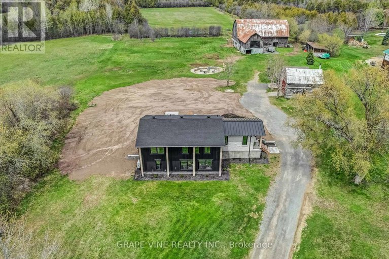 28279101/1671-county-rd-43-road/north-grenville-twp-kemptville-south/north-grenville/ontario/K0G1G0_3