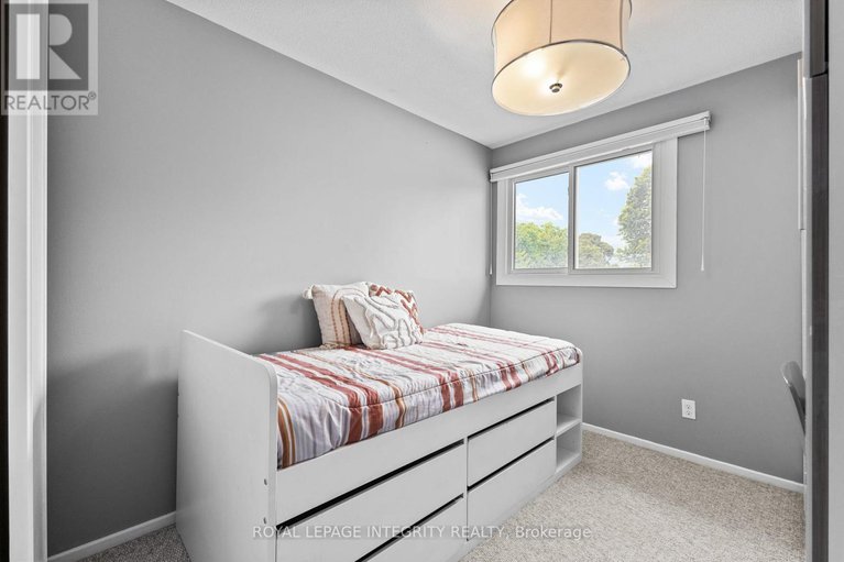 28535502/316-woodfield-drive/tanglewood/ottawa/ontario/K2G3W9_22