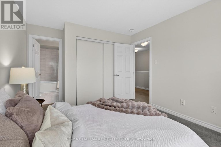 29602221/805-kiniw-private/cfb-rockcliffe-and-area/ottawa/ontario/K1K4Z4_28