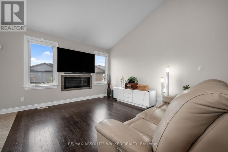 29606716/272-sterling-street/clarencerockland-twp/clarence-rockland/ontario/K4K0H9_12