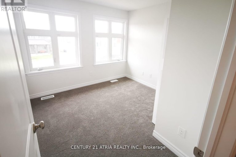 28925763/534-triangle-street/emerald-meadowstrailwest/ottawa/ontario/K2S1E7_7