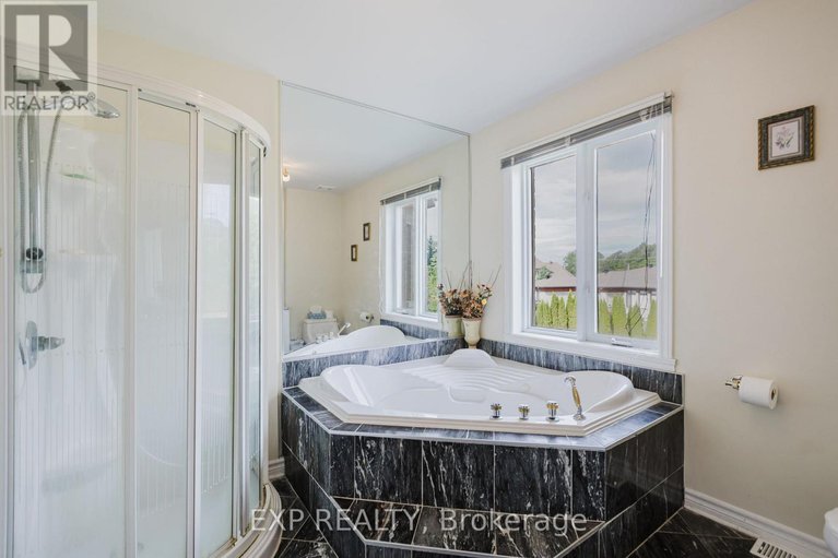 29381598/5472-wicklow-drive/manotick-village-manotick-estates/ottawa/ontario/K4M1C4_38