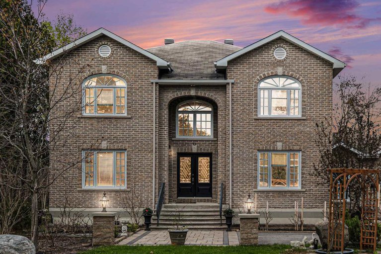 29027545/4633-albion-road/blossom-parkkemp-parkfindlay-creek/ottawa/ontario/K1X1A4_1