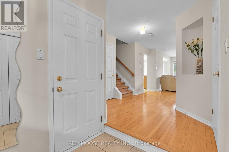 28925510/4569-ogilvie-walk-crescent/carson-grove/ottawa/ontario/K1J1G5_6
