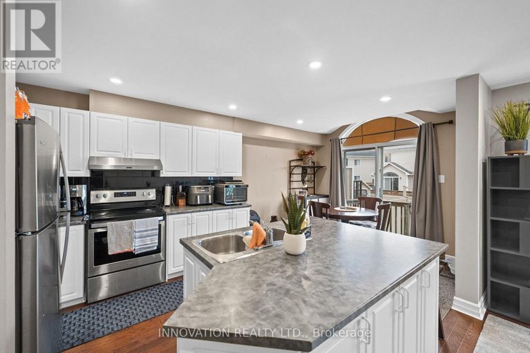 29615083/1287-klondike-road/morgans-grantsouth-march/ottawa/ontario/K2W1E2_9