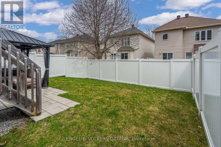 28239437/3499-woodroffe-avenue/strandherd/ottawa/ontario/K2G7A6_28