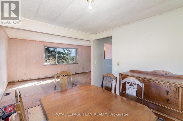 29119255/12121-liscumb-road/north-dundas-winchester-twp/north-dundas/ontario/K0C2K0_12