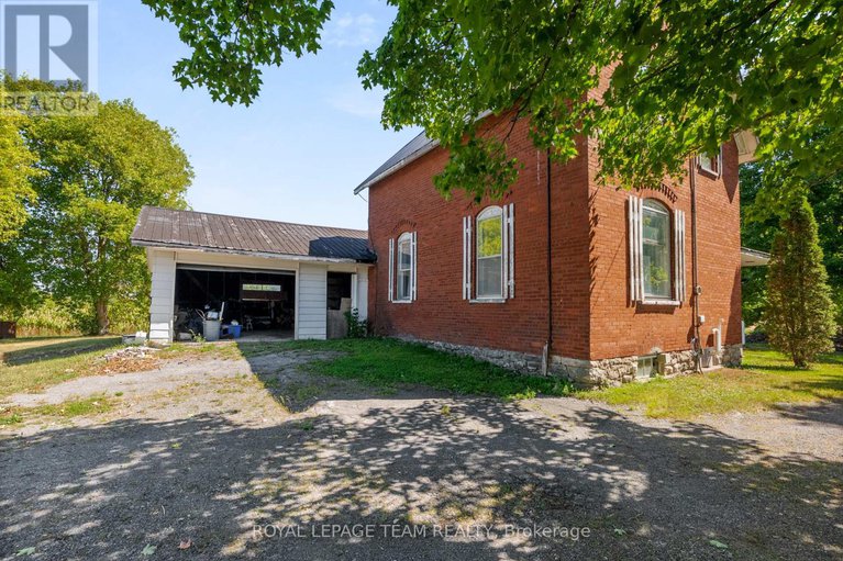 28826207/2307-carsonby-road-w/rideau-twp-w-of-hwy-16-north-of-reg-rd-6/ottawa/ontario/K0A2T0_7
