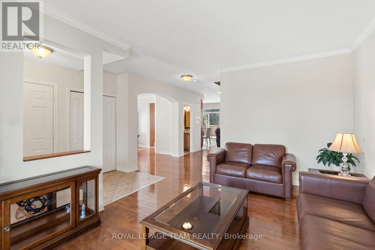28577320/7-ash-valley-avenue/barrhaven-east/ottawa/ontario/K2G6V3_6