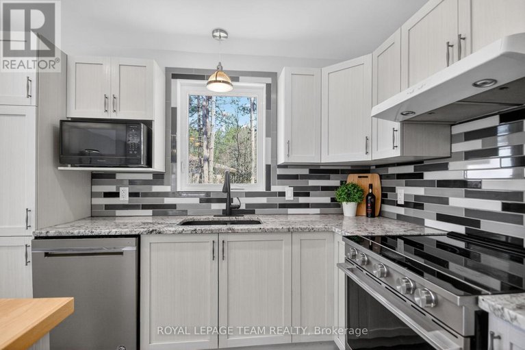 29639419/130-station-road/drummondnorth-elmsley-north-elmsley-twp/drummondnorth-elmsley/ontario/K7A4S4_10