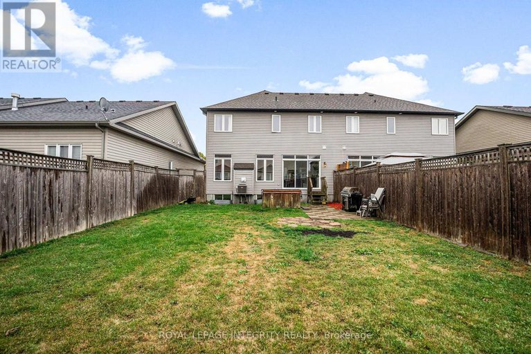 28991869/53-willowshore-way/carleton-place/carleton-place/ontario/K7C0B1_23