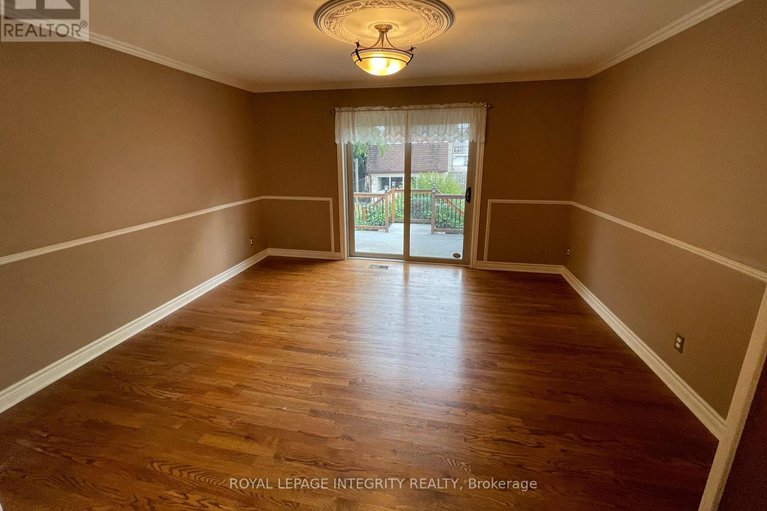 28908367/469-guy-street/castle-heights/ottawa/ontario/K1K1C1_21