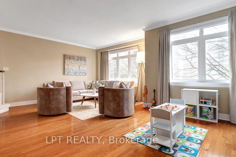 29614830/176-lanark-avenue/westboro-north/ottawa/ontario/K1Z1E5_9