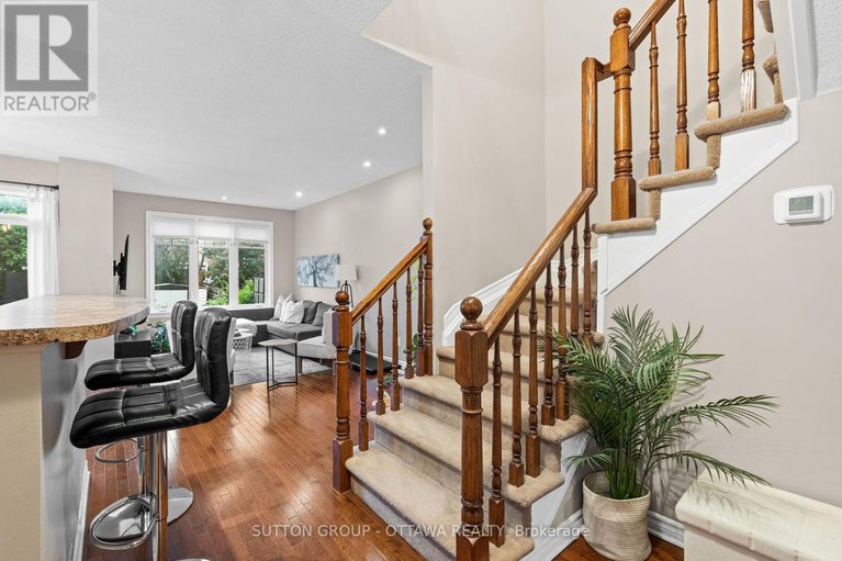 28401647/324-horseshoe-crescent-e/stittsville-north/ottawa/ontario/K2S0B6_14