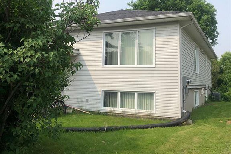 29046402/35-cloverloft-court/fringewood/ottawa/ontario/K2S1T3_2