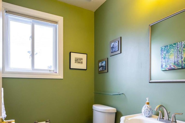 29422357/1879-rosewind-court/chapel-hill/ottawa/ontario/K1C7E3_7