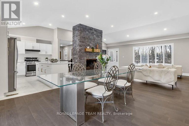 29283469/6636-marina-drive/manotick-south-to-roger-stevens/ottawa/ontario/K4M1B3_9