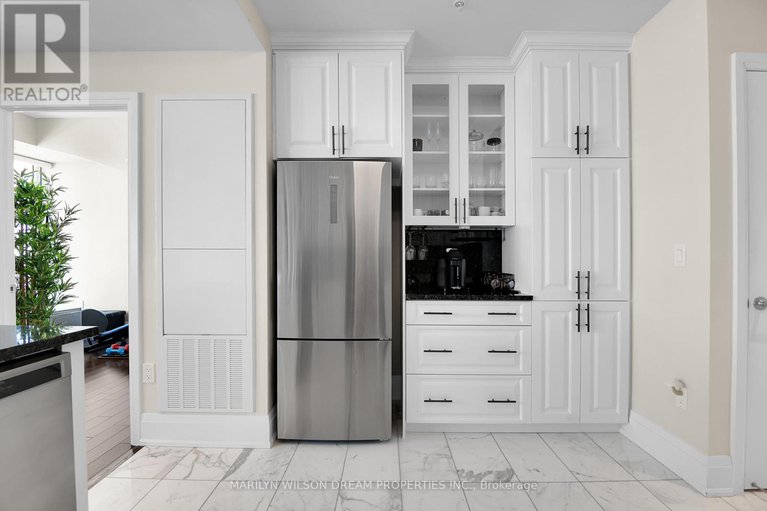 27978690/4003-805-carling-avenue-n/west-centre-town/ottawa/ontario/K1S5W9_11