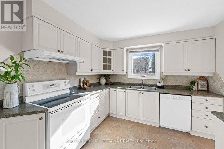 29331544/908-chaleur-way/convent-glen/ottawa/ontario/K1C2S1_12