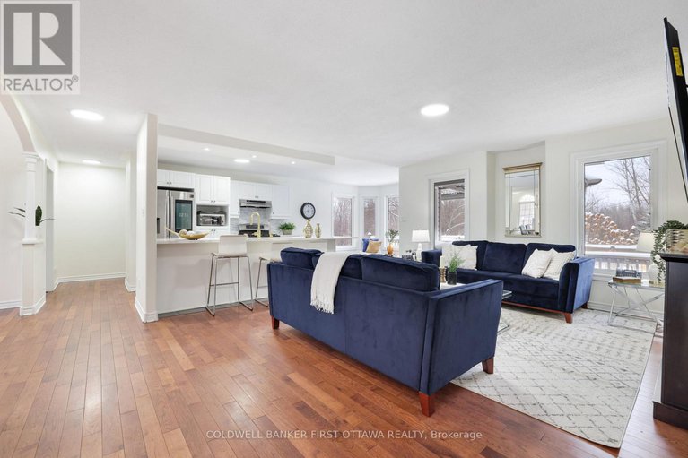 29253017/11-rideau-crossing-crescent/north-grenville-twp-kemptville-east/north-grenville/ontario/K0G1K0_17