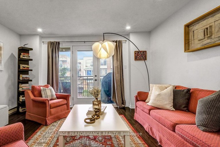 29619471/2d-4-columbus-avenue/overbrook/ottawa/ontario/K1K1R3_13