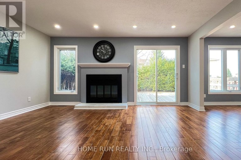 29584160/184-pinetrail-crescent/centrepointe/ottawa/ontario/K2G5B8_5