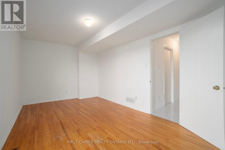 28841581/15-drayton-private/cfb-rockcliffe-and-area/ottawa/ontario/K1K4R1_7