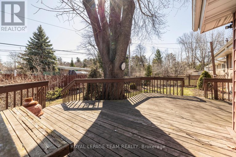 28194270/24-ellery-crescent/lynwood-village/ottawa/ontario/K2H6M6_38