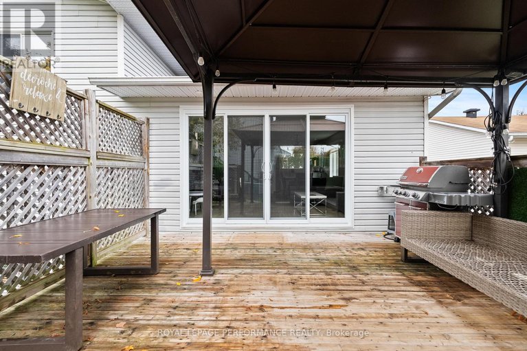 29018584/699-payer-street/town-of-rockland/clarence-rockland/ontario/K4K1N3_43