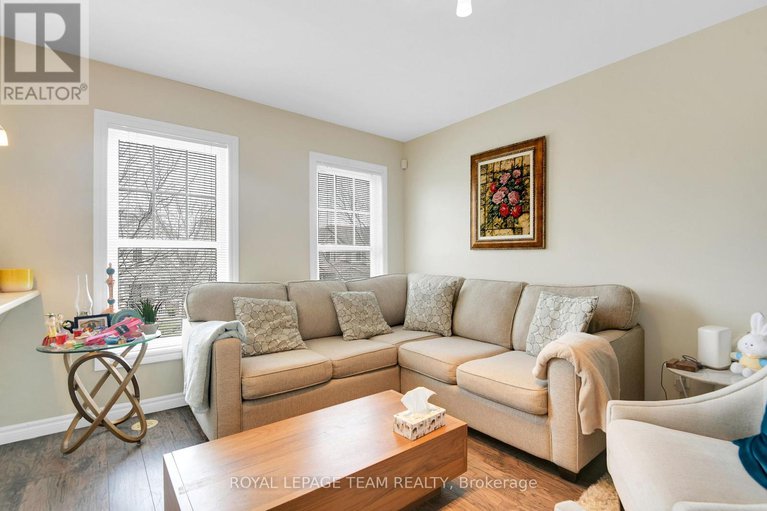 28237115/920-messor-crescent/stittsville-north/ottawa/ontario/K2S0P2_8