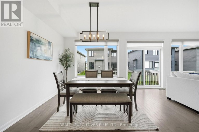 29673656/429-sterling-avenue/clarencerockland-twp/clarence-rockland/ontario/K4K0M5_8