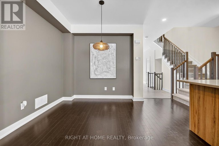 28888822/2329-goldhawk-drive/stittsville-south/ottawa/ontario/K2S2X3_11