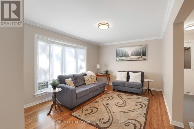 28938196/3062-upper-otterson-place/mooneys-bayrevelstoke/ottawa/ontario/K1V7B6_5