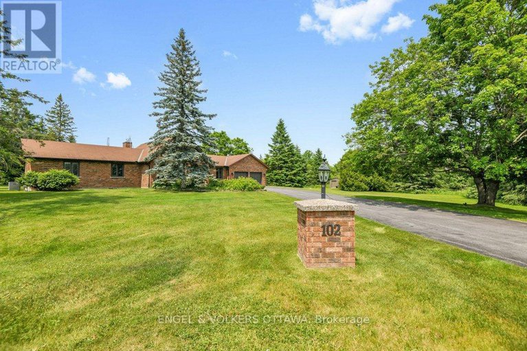 28654576/102-delaney-drive/huntley-ward-south-west/ottawa/ontario/K0A1L0_2